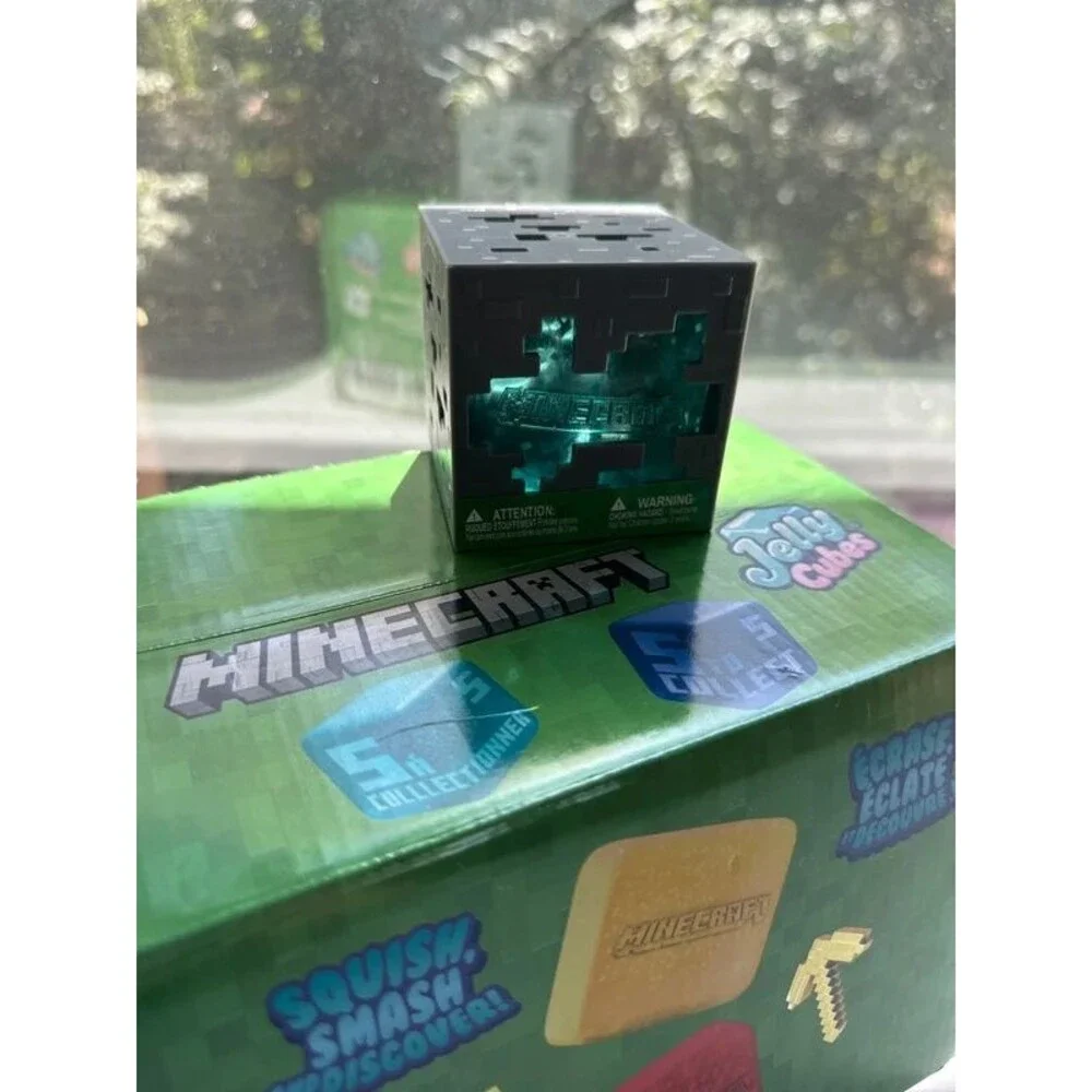 Minecraft Jelly Cube in Teal Blue/Green - New Squishy Squeeze Sensory Fidget Toy